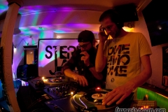 stereojam-boussole-2